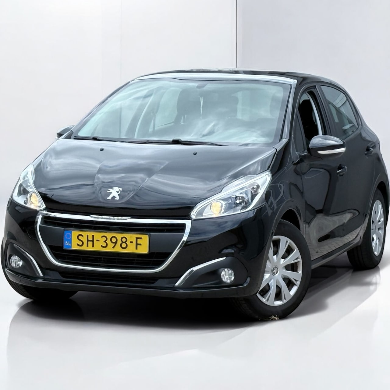 Peugeot 208 - 1.2 PureTech Blue Lion goed onderhouden - AutoWereld.nl