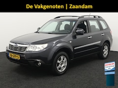 Subaru Forester - 2.0 Luxury Trekhaak, Airco, Cruise control, Stuur multifunctioneel, Voorstoelen verwarmd,