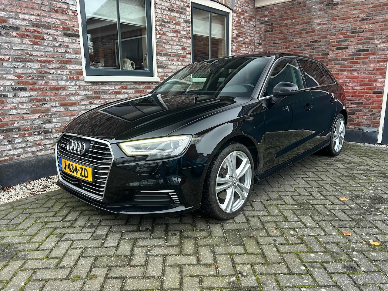 Audi A3 Sportback - 1.4 e-tron Pro Line plus | Carplay | LED | PDC | Cruise | Trekhaak - AutoWereld.nl