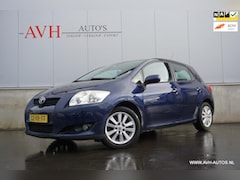 Toyota Auris - 1.6-16V Luna Business Automaat