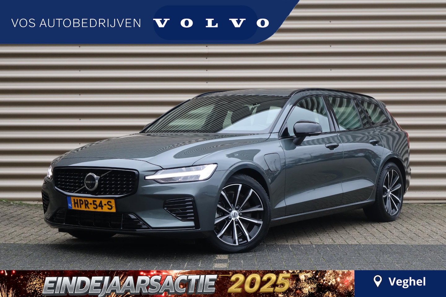Volvo V60 - T6 Plug-in hybrid AWD Plus Dark | Trekhaak elektr. | 360 camera | Harman Kardon - AutoWereld.nl