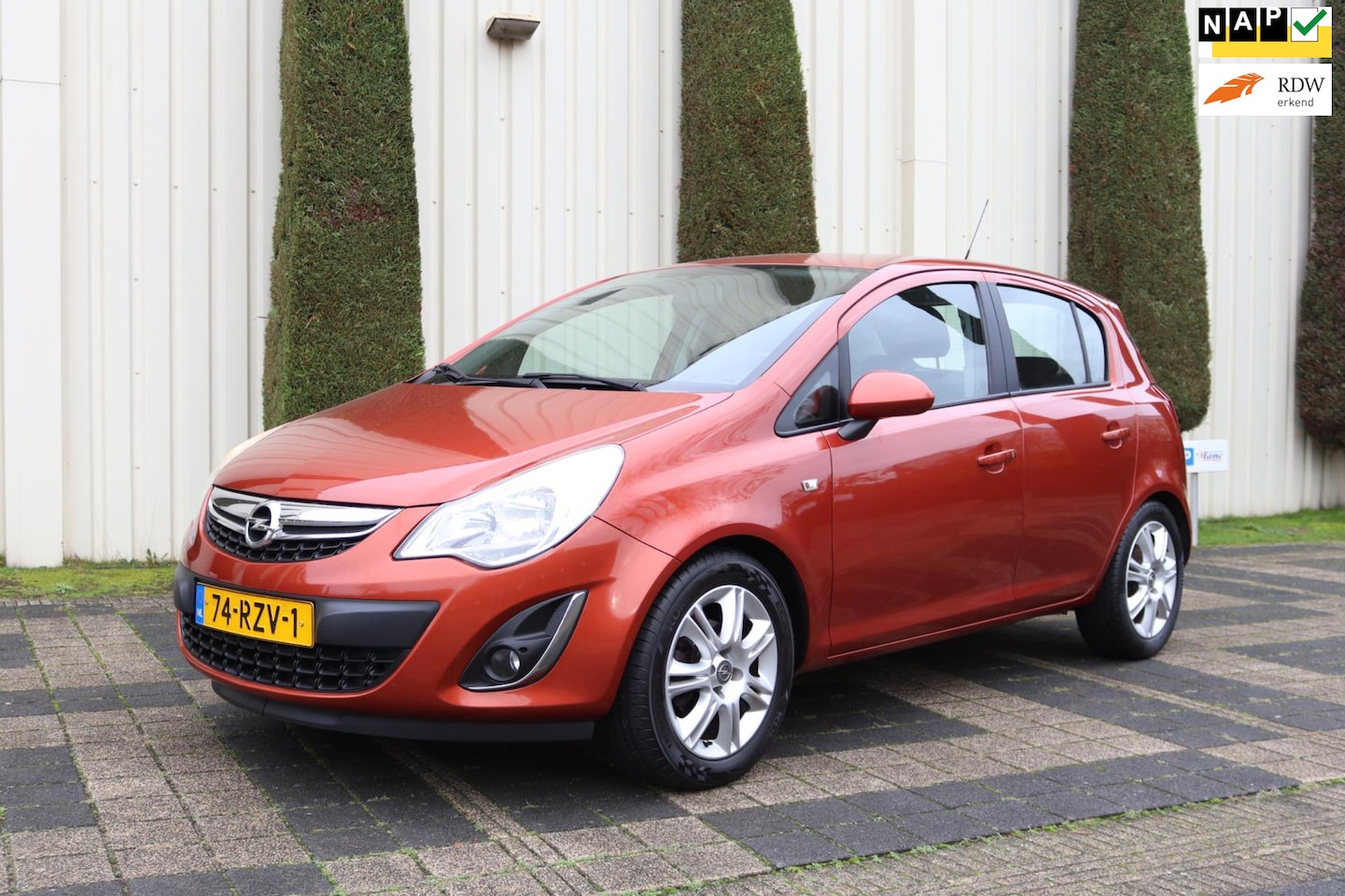 Opel Corsa - 1.4-16V Edition Airco APK 26-08-2026 - AutoWereld.nl