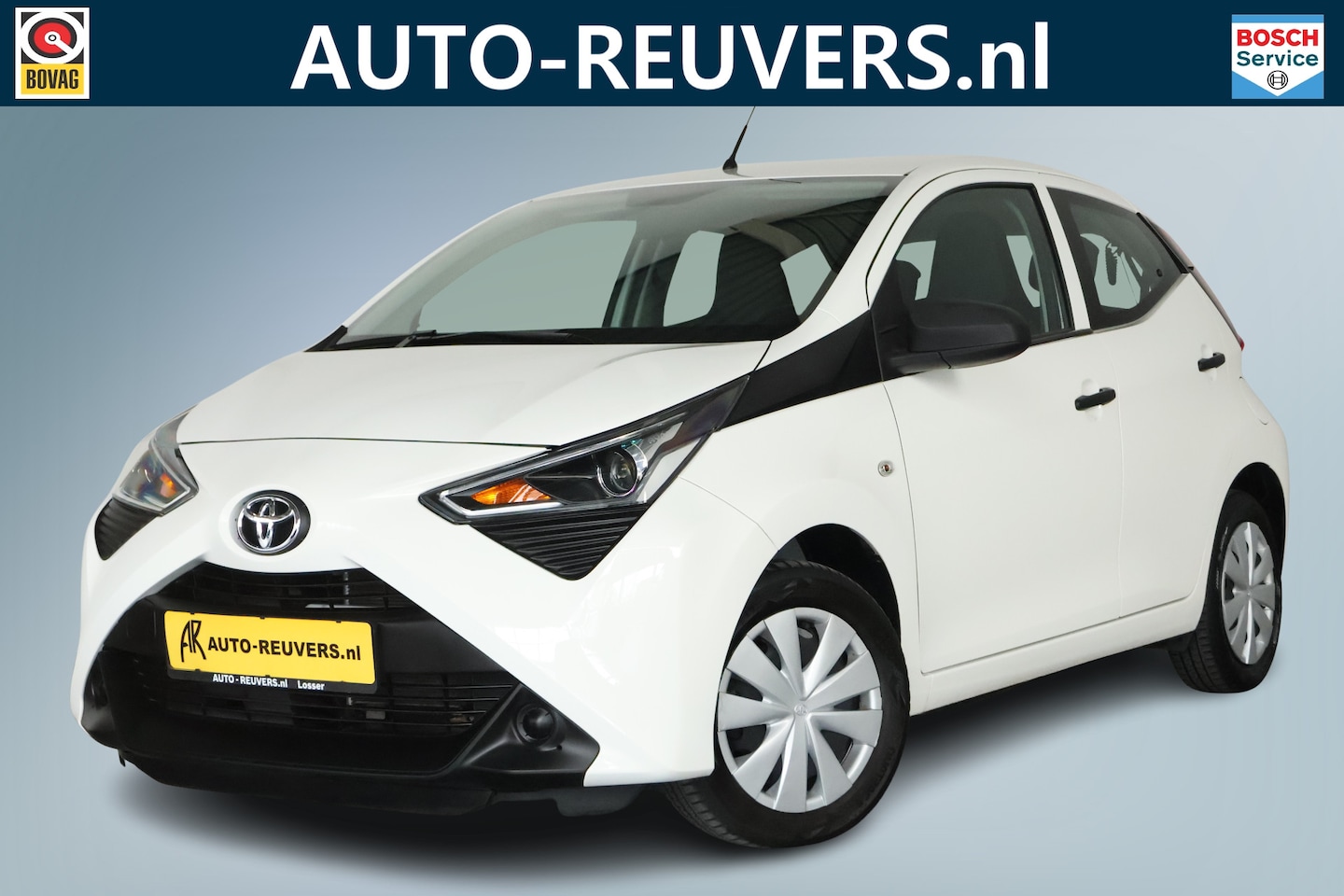 Toyota Aygo - 1.0 VVT-i x-fun / Airco / 5 Deurs / Bluetooth / Allseason - AutoWereld.nl