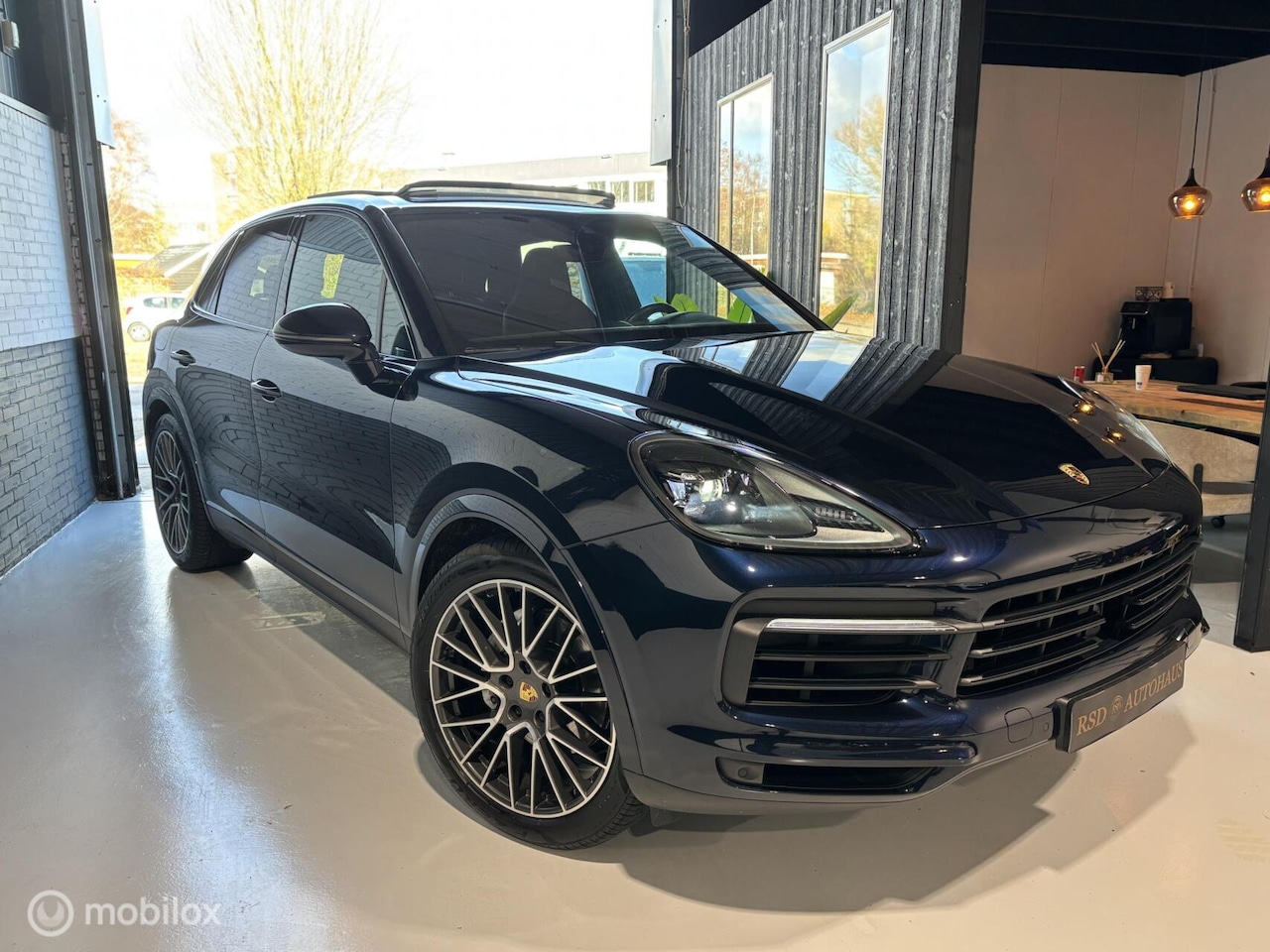 Porsche Cayenne - 3.0 E-Hybrid Pano/Bose/21”/GTS seats - AutoWereld.nl