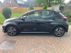 Toyota Yaris - 1.5 Hybrid Dynamic Zeer nette auto, bellen voor afspraak!