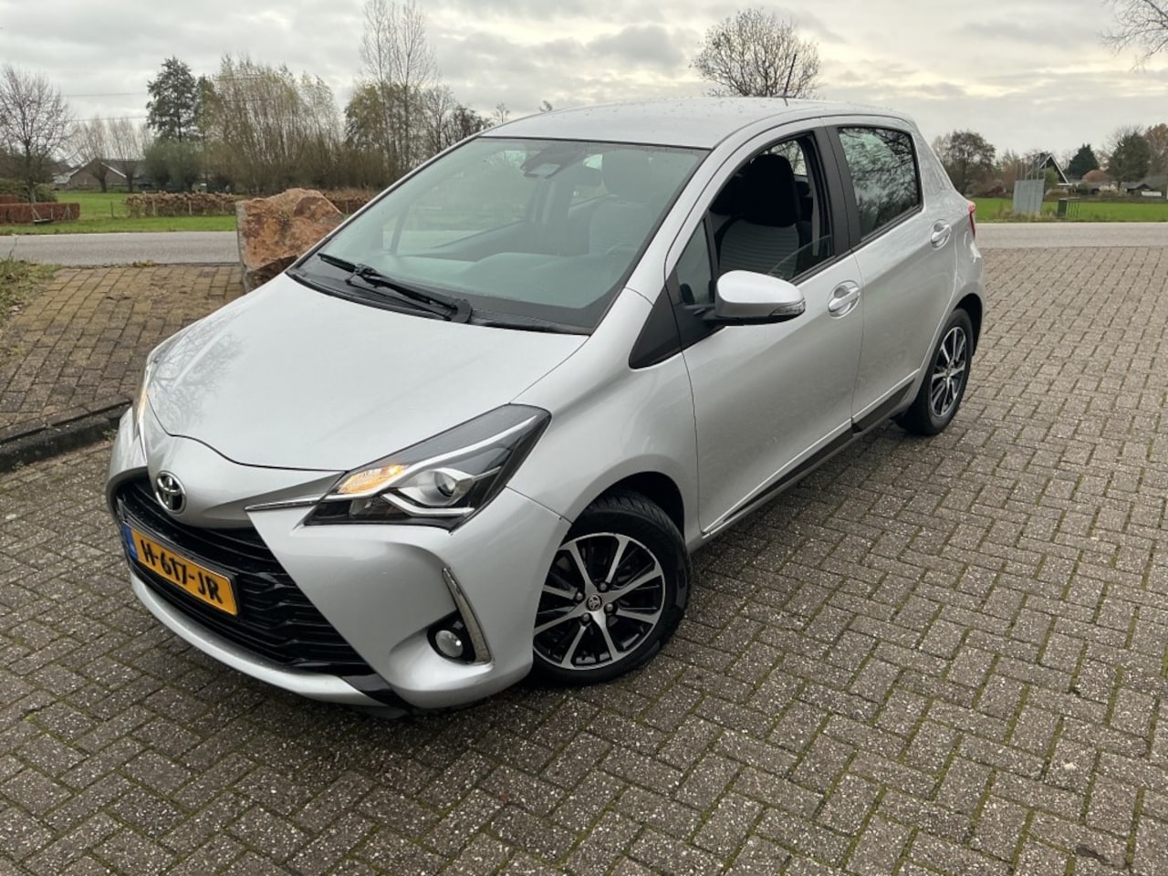Toyota Yaris - 1.5 VVT-i Comfort 1.5 VVT-I COMFORT - AutoWereld.nl