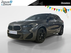 BMW X2 - sDrive20i High Executive | M-sportpakket | Black-pack | Stoelverwarming | Navi | Achteruit