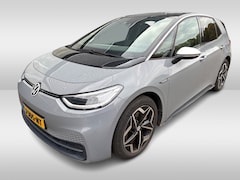 Volkswagen ID.3 - First Plus 58 kWh / Camera / Keyless / Matrix LED / Interieurvoorverwarming / 19'' / DAB /