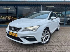 SEAT Leon ST - 1.4 EcoTSI FR|Pano|Trekhaak|Lane Assist|Alcantara|LED