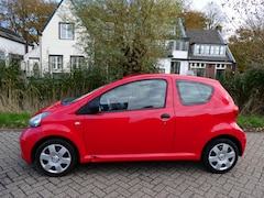 Toyota Aygo - 1.0-12V 3-deurs Zuinig A-Label 146.000km. APK SEP. 2026