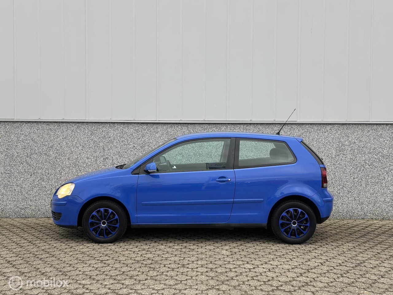 Volkswagen Polo - 1.4 Automaat Sportline/ Unieke kleur - AutoWereld.nl