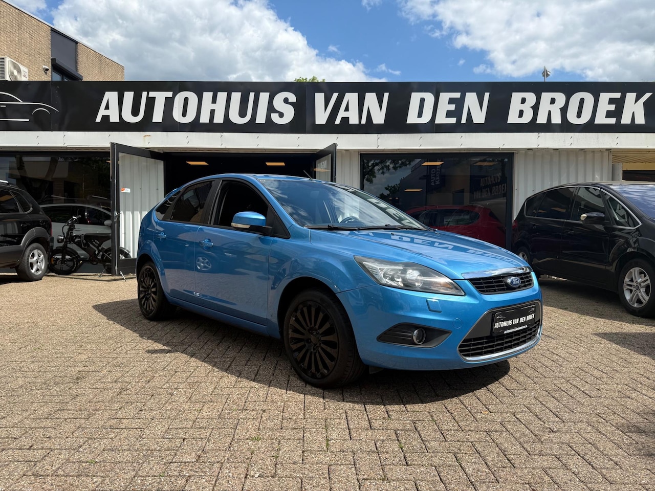 Ford Focus - 1.8 Titanium 1e Eigenaar Airco Climate Ctr Lmv Elek Pakket Nw Apk - AutoWereld.nl