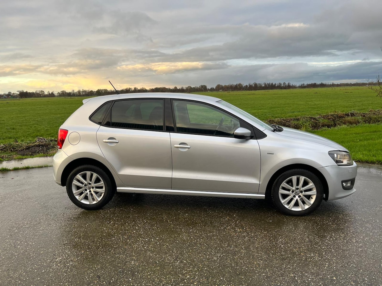 Volkswagen Polo - 1.2 TSI Highline Life edition clima cruise pdc - AutoWereld.nl