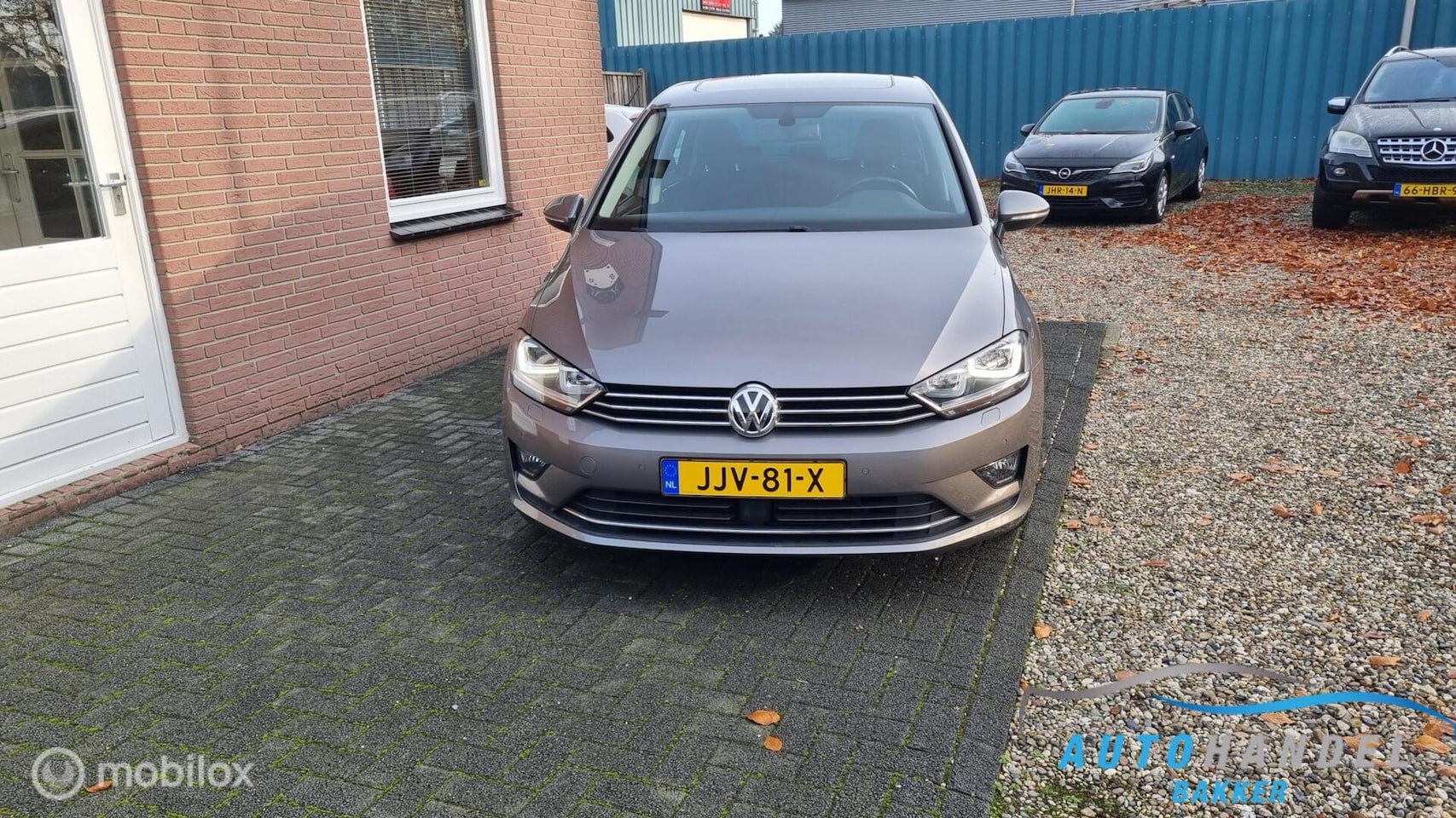 Volkswagen Golf Sportsvan - 1.2 TSI Highline Panoramadak lounge - AutoWereld.nl