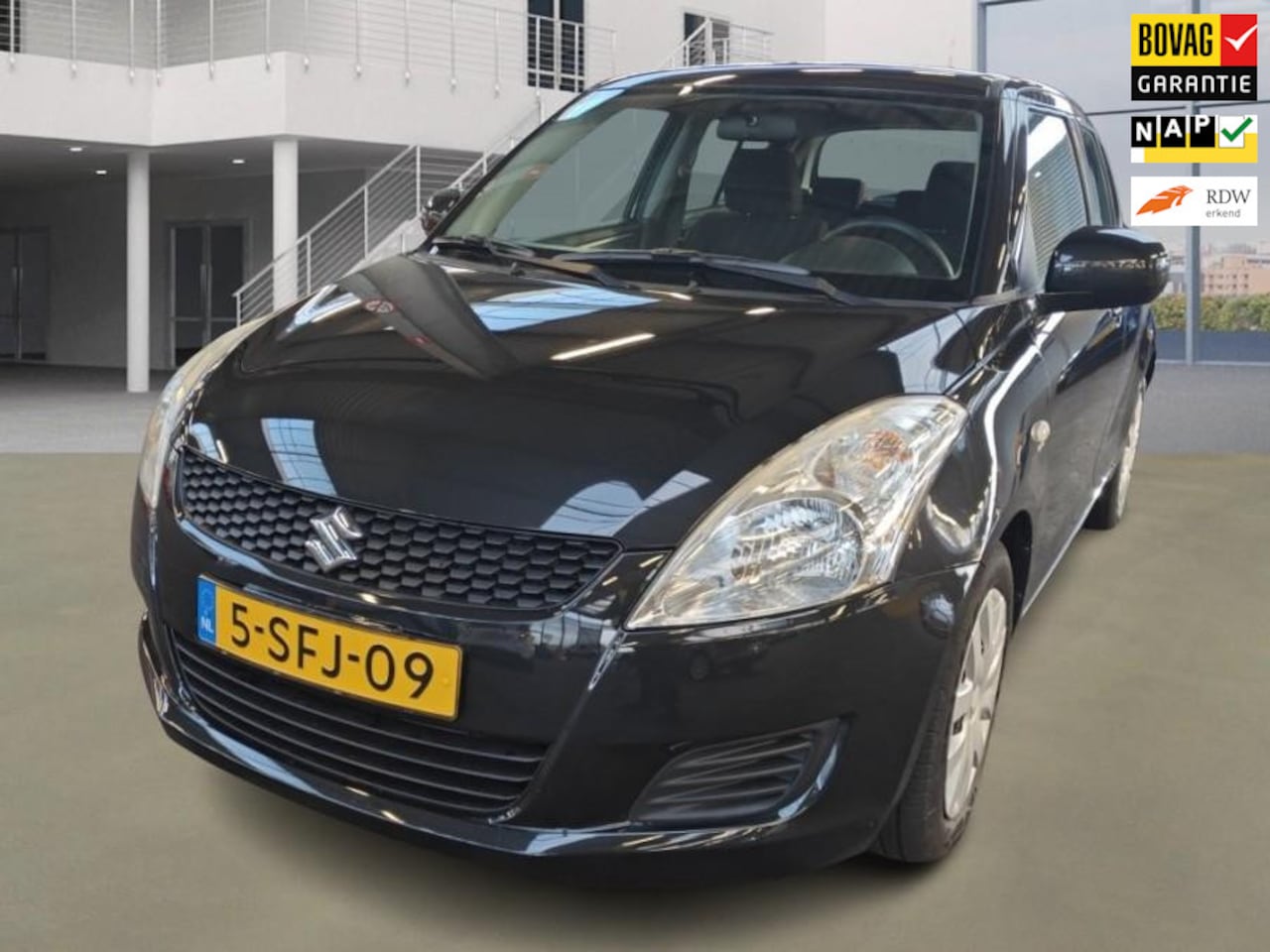 Suzuki Swift - 1.2 Comfort EASSS 1e Eig. 61.850 km +NAP NL-auto - AutoWereld.nl