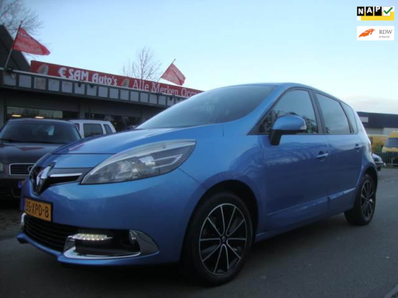 Renault Scénic - 1.4 TCe Expression 1.4 TCe Expression ( 6-VER + NAVI ) - AutoWereld.nl