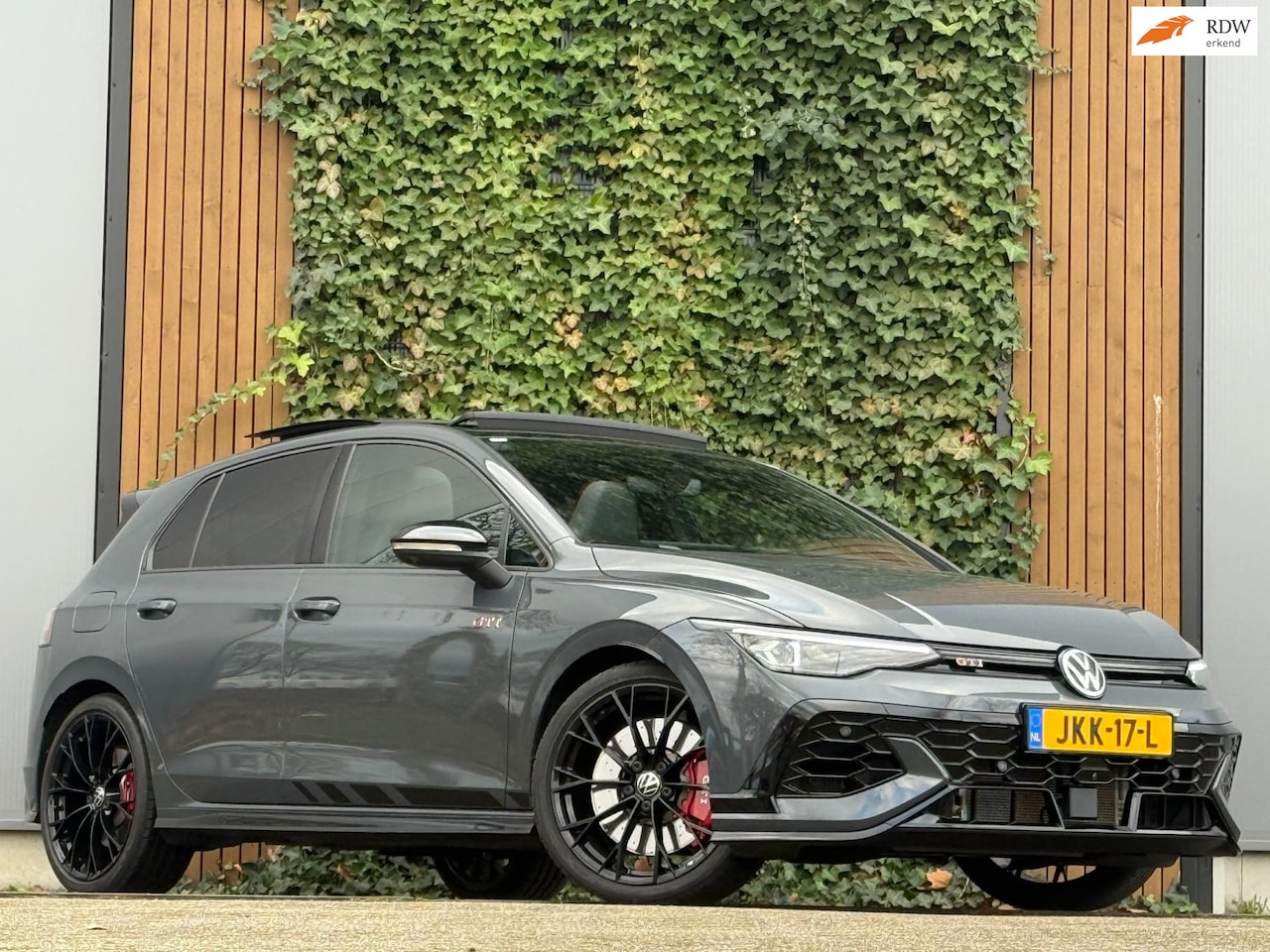 Volkswagen Golf - 2.0 TSI GTI 8.5 CLUBSPORT 301PK|LEDER|PANO|GROTE NAVI - AutoWereld.nl