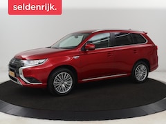 Mitsubishi Outlander - 2.4 PHEV Intense | Trekhaak | Stoelverwarming | Leder/Alcantara | Camera | Carplay | Navig