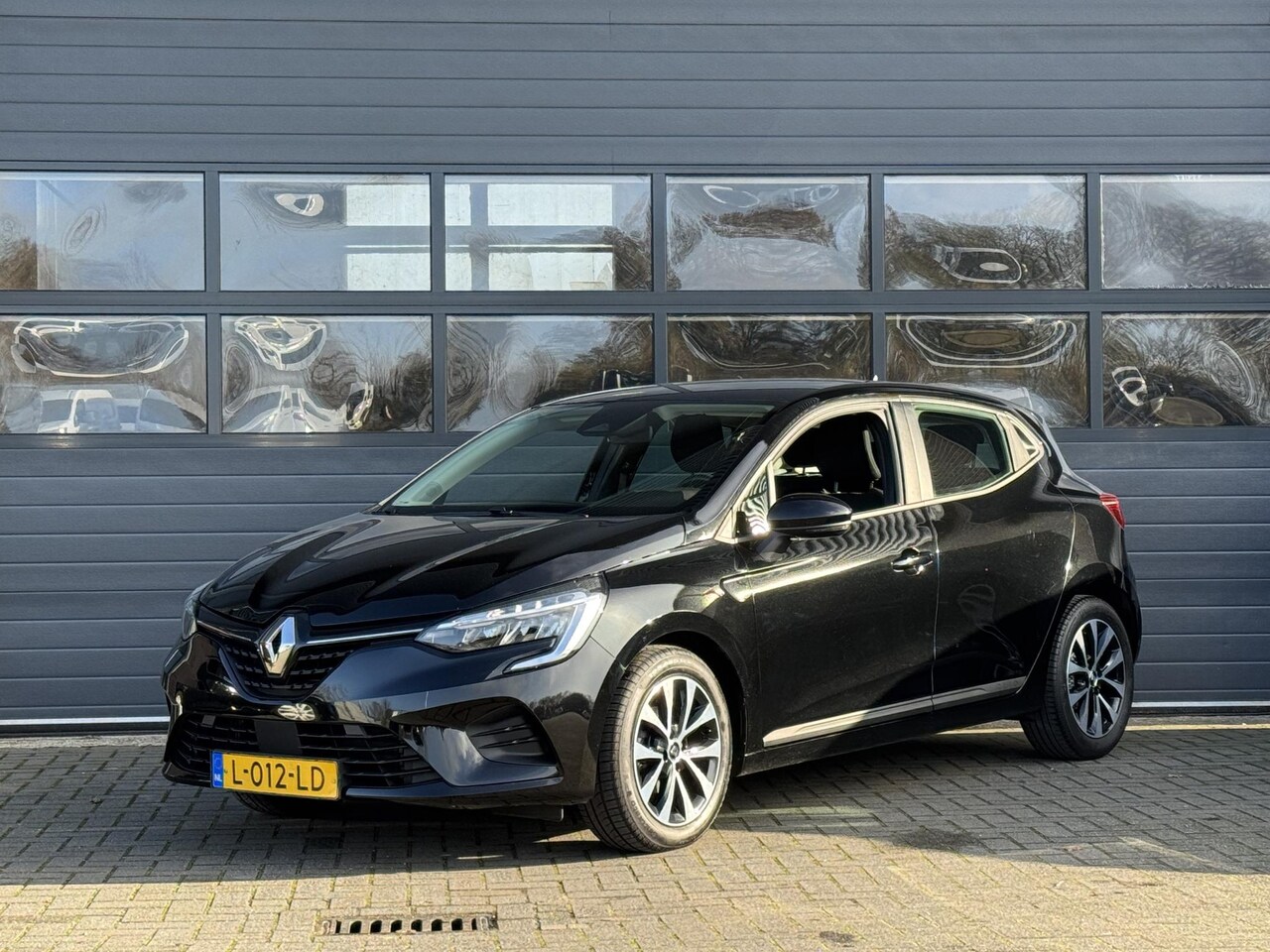 Renault Clio - 1.0 TCE ZEN I APPLE CARPLAY I AIRCONDITIONING I CRUISE CONTROL - AutoWereld.nl