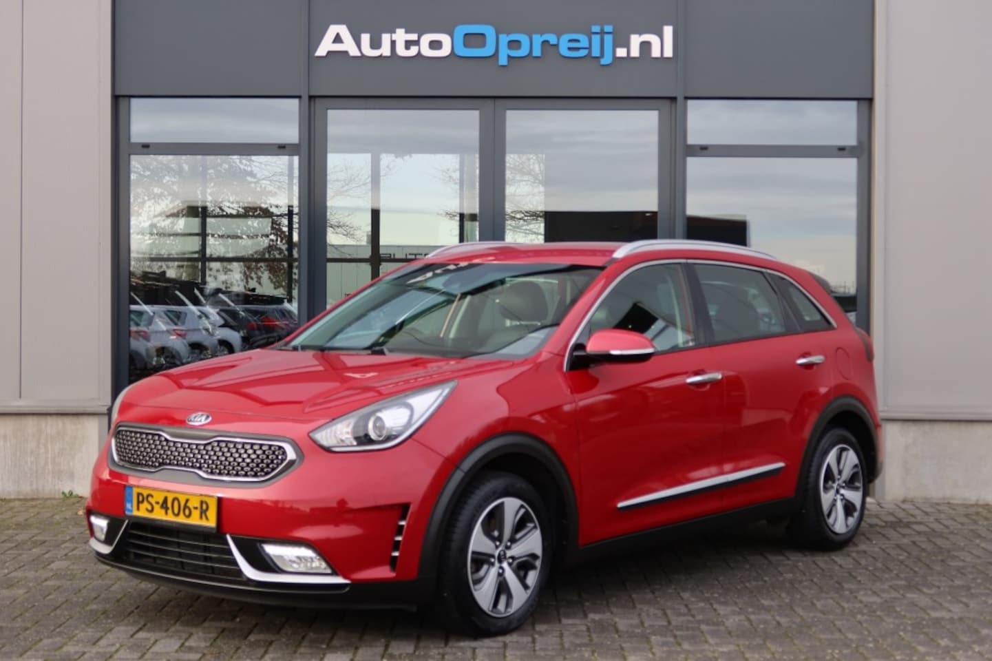 Kia Niro - 1.6 GDi Hybrid Executiveline AUTOMAAT NAVI, Camera, Cruise, PDC, Dealer onderhouden - AutoWereld.nl