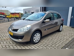Renault Clio - Station 1.2i 16V