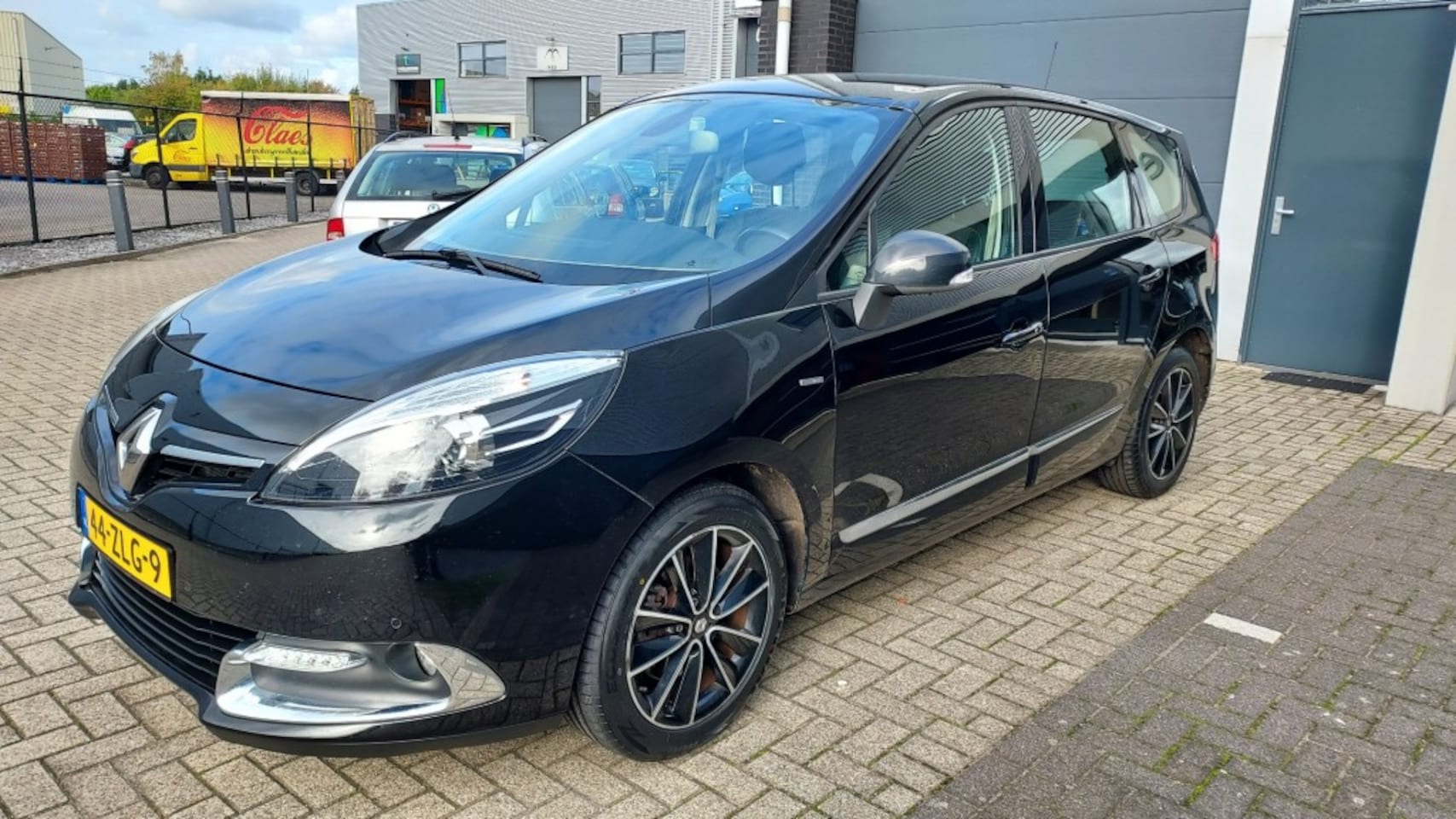 Renault Grand Scénic - 2.0i 16V BOSE Automaat - AutoWereld.nl