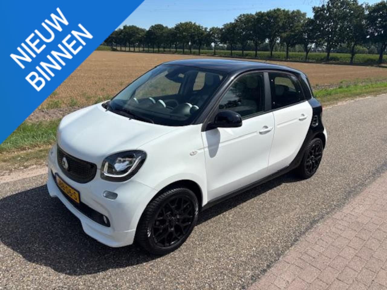Smart Forfour - 1.0 Brabus Edition 2015 Airco Led 83290 km !!!! - AutoWereld.nl