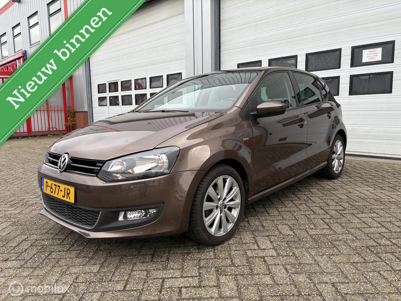 Volkswagen Polo - 1.2 TSI Highline/5-Drs/Airco/Cruise/Pano.Dak - AutoWereld.nl