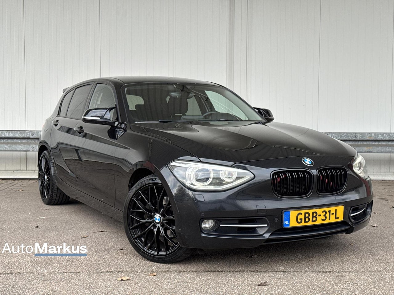 BMW 1-serie - 118i Sport|Xenon|Stoelverwarming|Cruise|Climate|Parkeersensoren|Sportstoelen - AutoWereld.nl