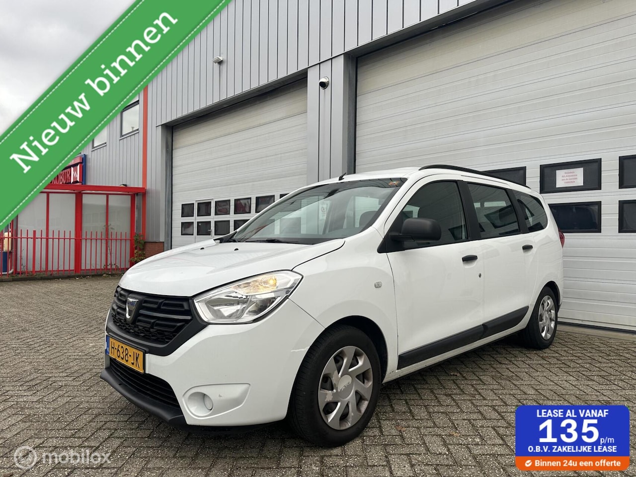 Dacia Lodgy - 1.3 TCe Lauréate 7p. 1.3 TCe Lauréate 7p. - AutoWereld.nl