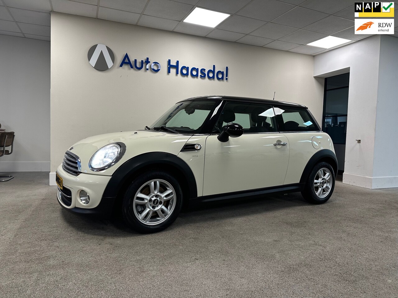 MINI Cooper - Mini 1.6 Pepper|122PK|NAVI|BLUETOOTH|CRUISE|AIRCO - AutoWereld.nl
