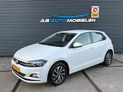 Volkswagen Polo - 1.0 TSI Comfortline APPLE CARPLAY/ NAVI