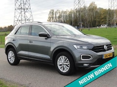 Volkswagen T-Roc - 1.6 TDI Style Business Met ECC I NAVIG I PDC I ANDROID