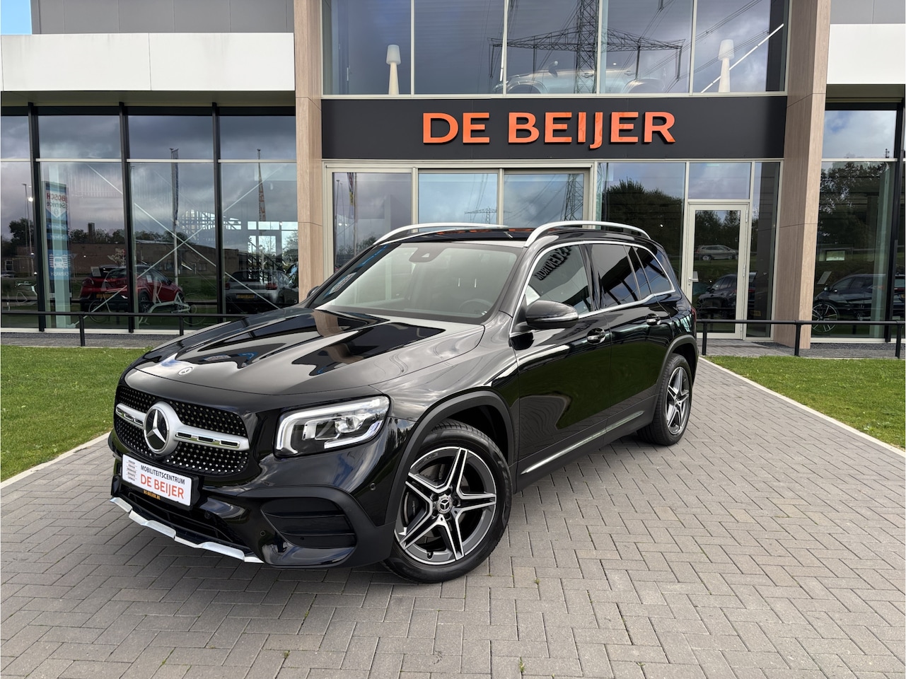 Mercedes-Benz GLB - 200 AMG Line 7p. Trekh. I Camera I Navi - AutoWereld.nl