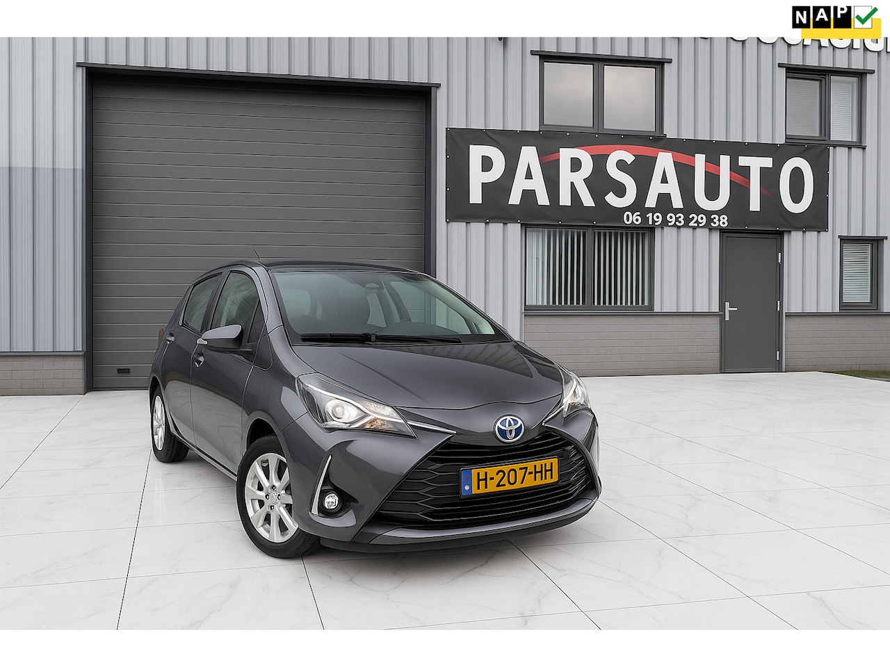 Toyota Yaris - 1.5 Hybrid Active Cruise CR Camera - AutoWereld.nl
