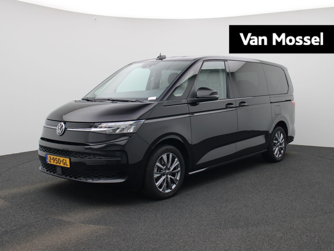 Volkswagen Multivan - 1.4 eHybrid L2H1 Life Business 218 PK | 18 inch velgen | Automaat | Achteruitrijcamera | K - AutoWereld.nl