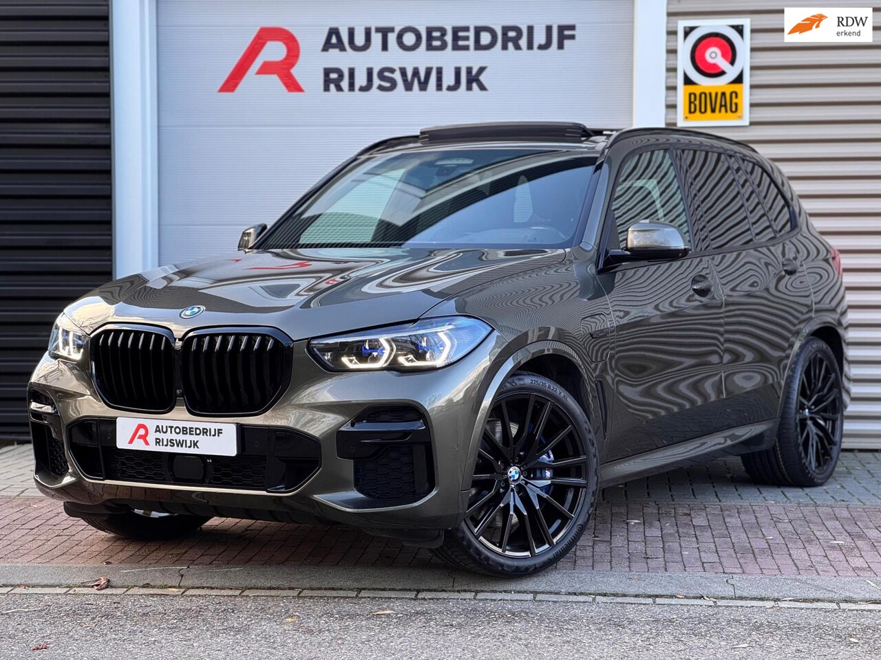 BMW X5 - XDrive45e High Executive Skylounge/Memory/360/Laser - AutoWereld.nl