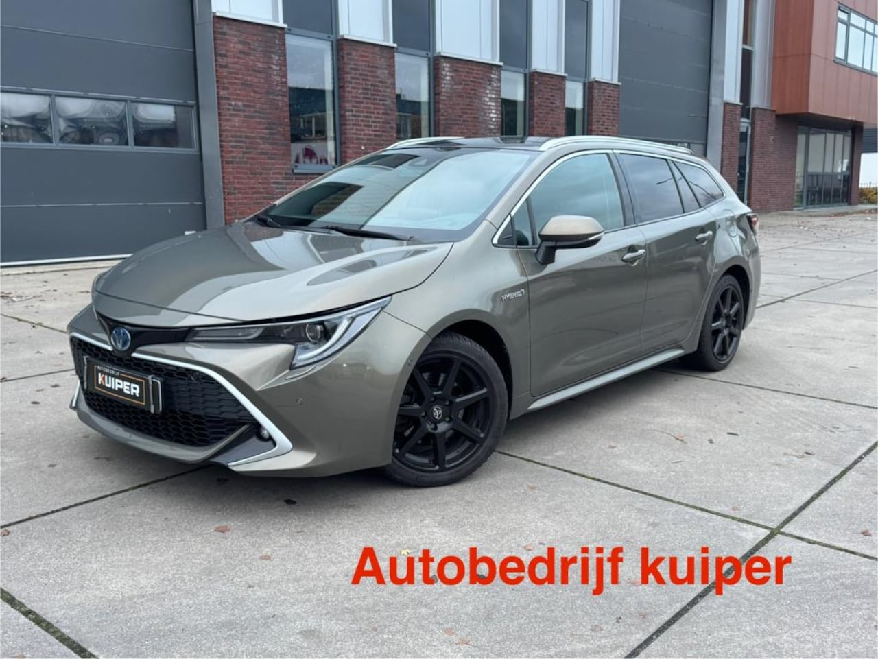 Toyota Corolla Touring Sports - 2.0 Hybrid Executive Head up|Pano|Led|navi - AutoWereld.nl