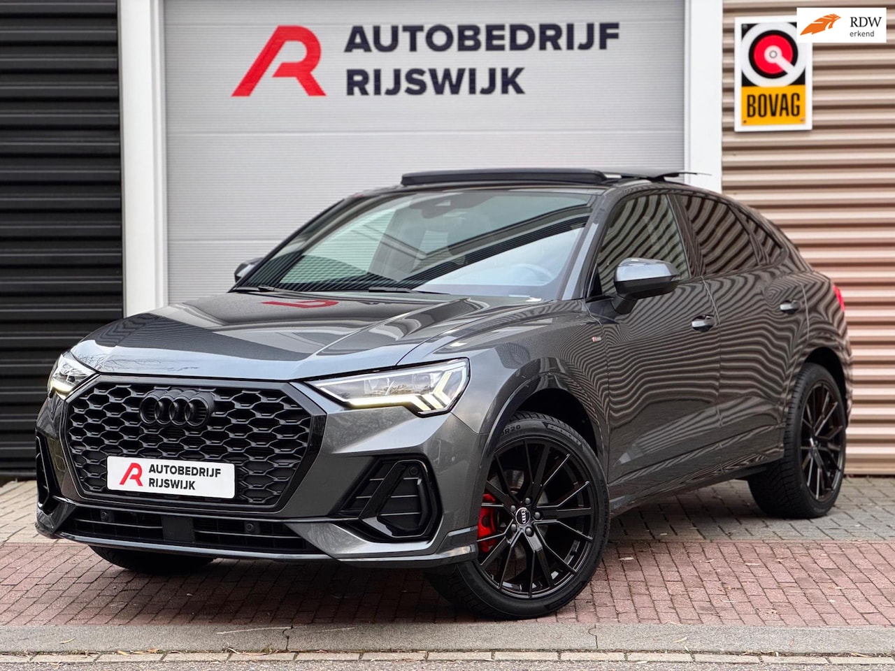 Audi Q3 Sportback - 35 TFSI S Edition Pano/Memory/Matrix/Keyless - AutoWereld.nl