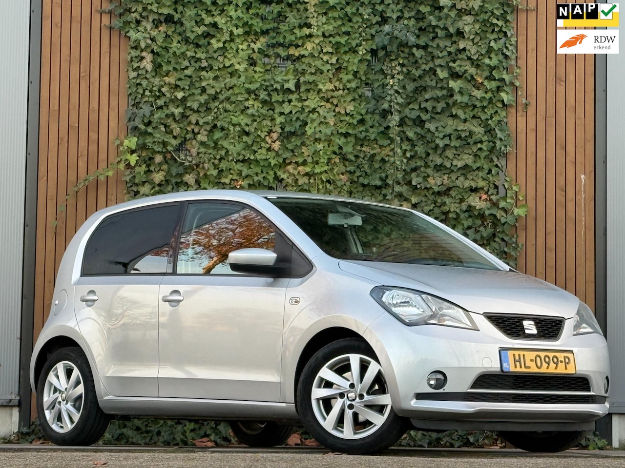 SEAT Mii - 1.0 Sport Connect SEAT SOUND|NAVI|AIRCO - AutoWereld.nl