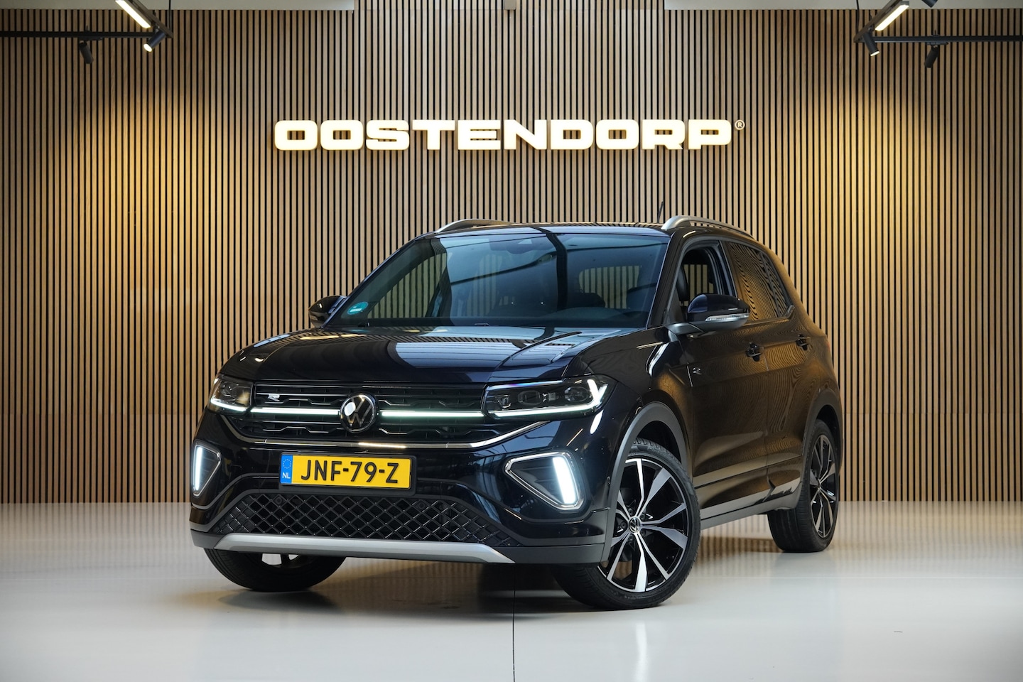 Volkswagen T-Cross - 1.5TSI/150pk R-Line BEATS DSG Automaat|2024|Trekhaak|Keyless|Virtual Cockpit|18"LMV|PDC+As - AutoWereld.nl