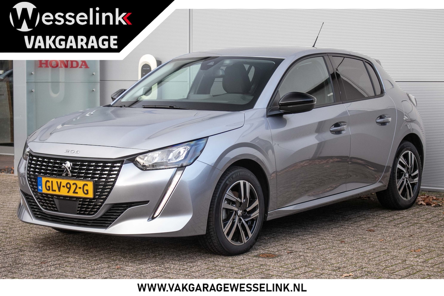 Peugeot 208 - 1.2 PureTech 100 Allure - Adapt.cruise | Carplay/Android - AutoWereld.nl
