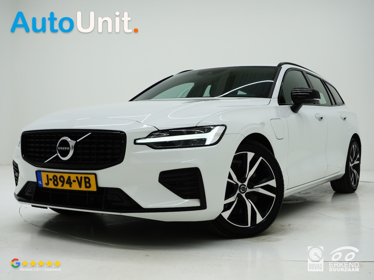 Volvo V60 - 2.0 T6 Recharge AWD R-Design | Pilot Assist | Keyless | Camera | Memory | Carplay - AutoWereld.nl