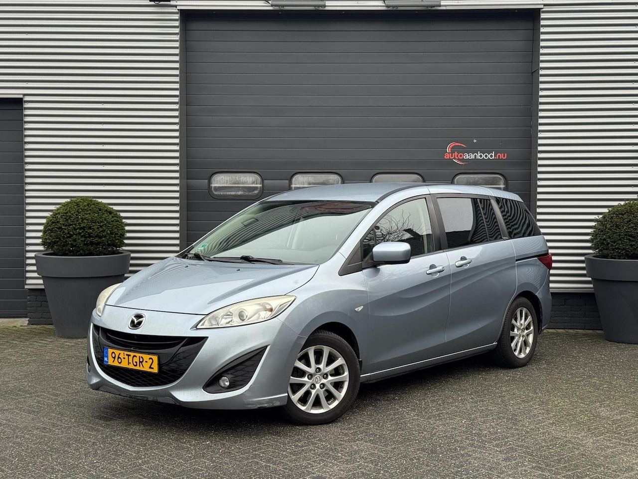 Mazda 5 - 1.6 CiTD Business 7 Pers | Climate Control | Lichtmetalen Velgen | Xenon | Trekhaak | - AutoWereld.nl