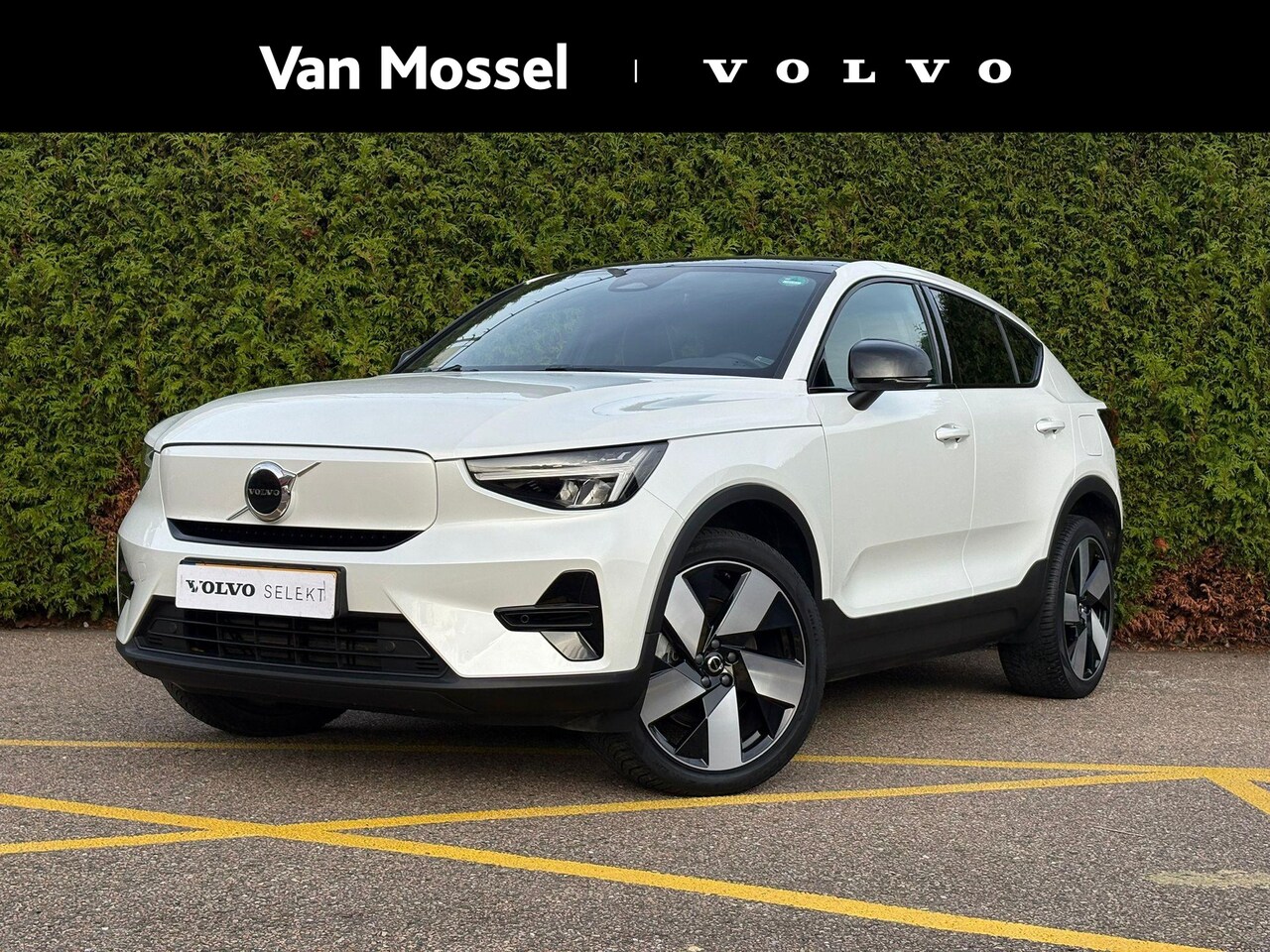 Volvo C40 - Recharge Plus 69 kWh | Panoramadak | Stoel & Stuur Verwarming | 20" | - AutoWereld.nl