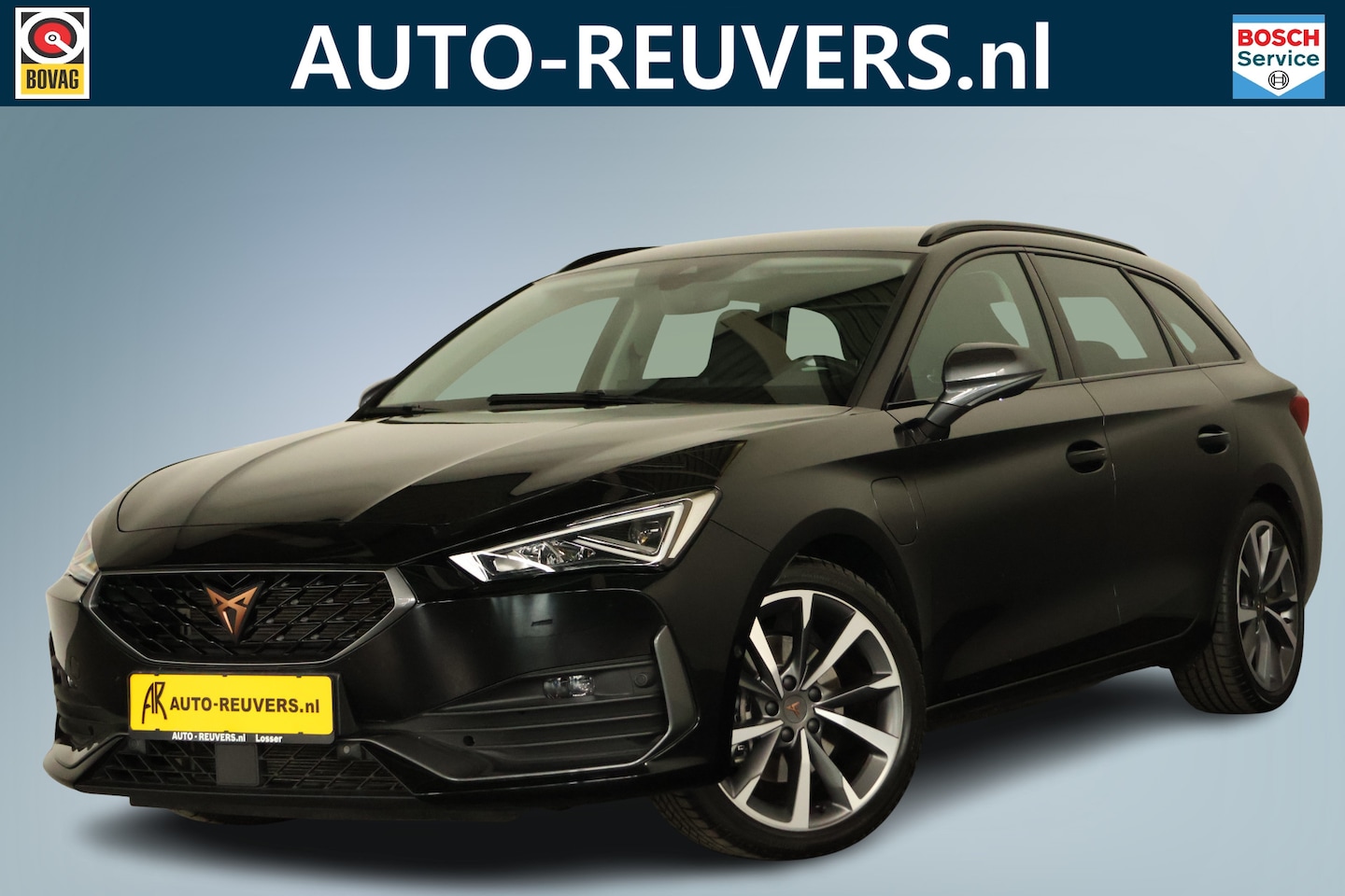 CUPRA Leon Sportstourer - 1.4 e-Hybrid Essential / LED / Navi / CarPlay / Travelassist / Cam - AutoWereld.nl