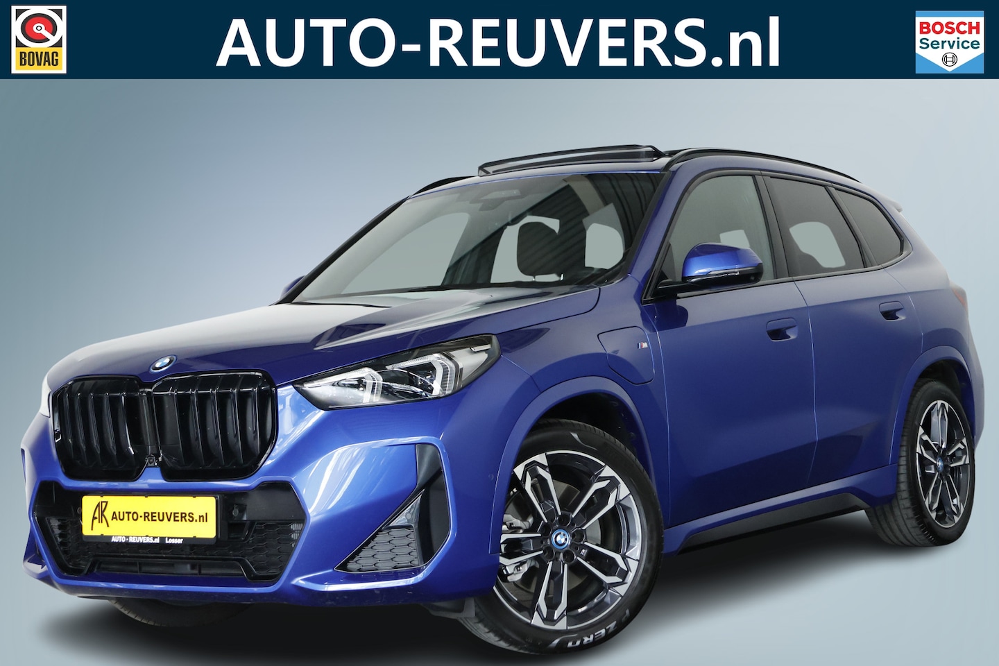 BMW X1 - xDrive30e M-Sport / Pano / Leder / HUD / Trekhaak / CarPlay - AutoWereld.nl