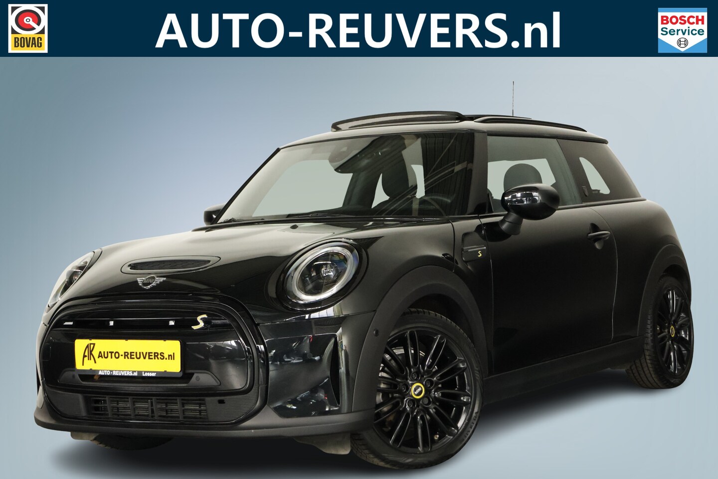 MINI Mini-Electric - Cooper Yours 33 kWh / LED / Opendak / Leder / HarmanKardon / HUD - AutoWereld.nl
