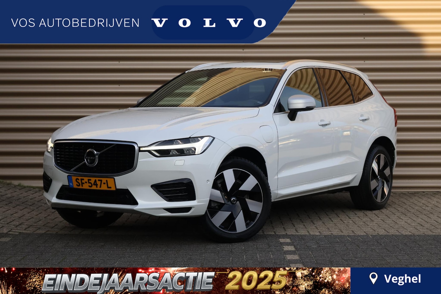 Volvo XC60 - T8 Twin Engine AWD R-Design | Full option | Luchtvering | Bowers & Wilikins | Massage & ve - AutoWereld.nl