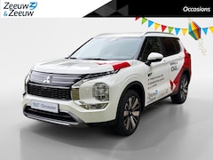 Mitsubishi Outlander - 2.4 PHEV First Edition DEMO VOERTUIG SNEL RIJDEN , Apple Carplay/Android Auto , electronic